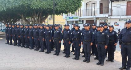 Captan a mando policial de Ocosingo golpeando a una mujer en zona de bares