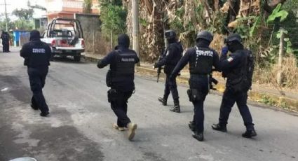 Mando de la policía de Coscomatepec resulta herido al responder a reporte de agresión en una bodega; atacante se da a la fuga