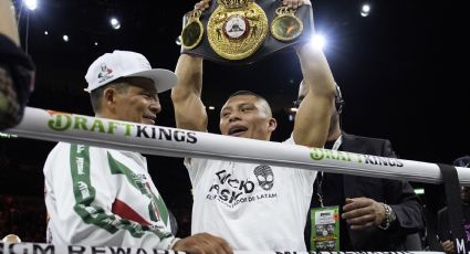 ¡Campeón del mundo! El mexicano Isaac 'Pitbull' Cruz derrota a Rolando Romero y lo destrona del título superligero