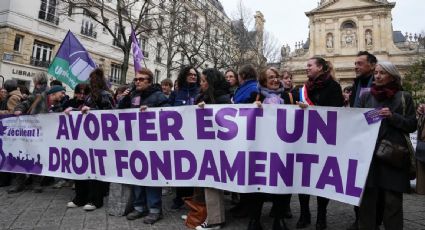 Francia se convierte en el primer país en establecer el aborto como un derecho constitucional