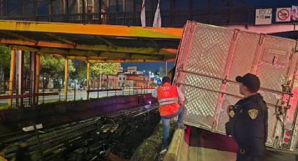 Gobierno de la CDMX prevé que los trabajos en la L5 del Metro tras la volcadura de un tráiler sigan hasta la noche