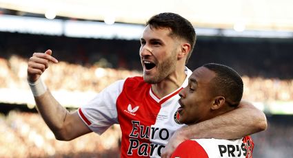 ¡Otro título para el ‘Chaquito’! El mexicano Santiago Giménez es Campeón de Copa con el Feyenoord