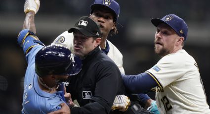 Los dominicanos Abner Uribe y José Siri llegan a los golpes en las Grandes Ligas en el Rays-Brewers