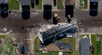 Tornados dejan al menos tres muertos en EU; meteorólogos prevén más tormentas peligrosas al sureste del país