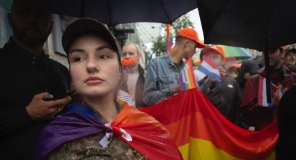 Soldados LGBT+ de Ucrania reclaman derechos en una manifestación en Kyiv: “Somos gente normal que lucha en igualdad con los demás"