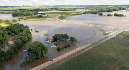 Un puente se desploma en Iowa en medio de las inundaciones y las altas temperaturas en Estados Unidos