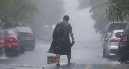 "Beryl" vuelve a la categoría 3 e impactará hoy en Quintana Roo; suspenden actividades, cierran los puertos y llaman a guarecerse