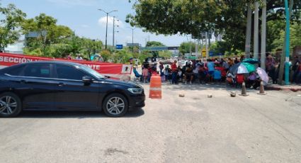 La CNTE bloquea vialidades y accesos a aeropuertos en Chiapas y Oaxaca; aerolíneas cancelan operaciones