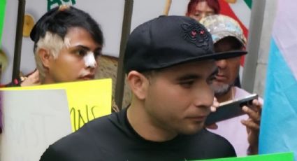 Activistas protestan frente a la SSC para exigir restitución de policía que grabó con Luna Bella un video para adultos en el Metro