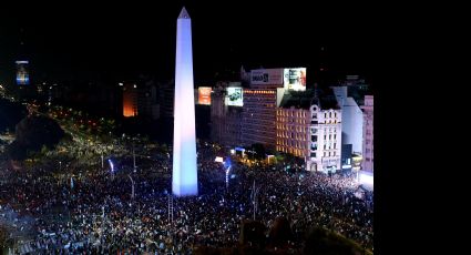 Argentinos toman Buenos Aires para festejar el Bicampeonato de su selección en la Copa América; reportan un hincha muerto