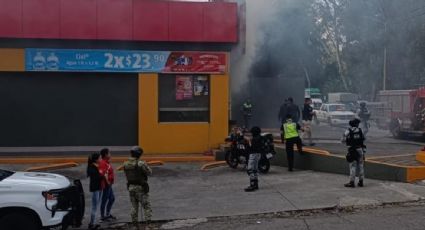 Reportan ola de ataques simultáneos a tiendas de conveniencia en Uruapan; cierran comercios y paralizan rutas de transporte