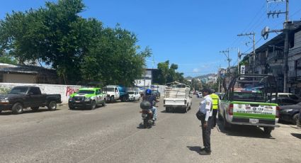 Dejan un taxi con tres cuerpos desmembrados frente a una tienda de autoservicio en Acapulco