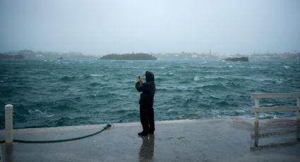 Huracán "Ernesto" deja al 75% de Bermudas sin electricidad y amenaza con más vientos y lluvias en las próximas 36 horas