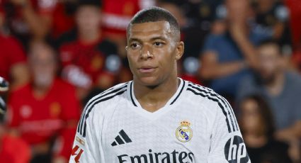 Mbappé le regala a Rafa Nadal la camiseta con la que debutó en LaLiga con el Real Madrid