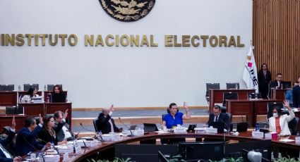 Comienza sesión de comisión del INE para asignar plurinominales en Diputados y Senado