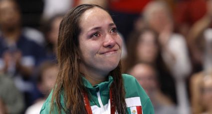 Haidee Aceves, primera mexicana medallista en los Paralímpicos París 2024, se conmueve hasta el llanto al subir al podio