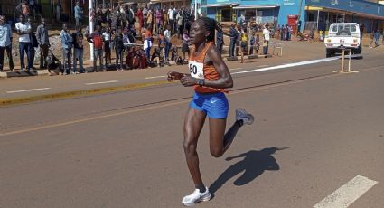 Muere el novio de la atleta olímpica Rebecca Cheptegei por las quemaduras que sufrió al rociarla con gasolina y asesinarla