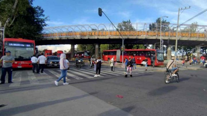 Vecinos de la Cámara de Diputados presionan a manifestantes del Poder Judicial para que se retiren