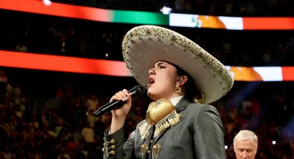 ‘Canelo’ Álvarez justifica a Camila Fernández por su falla en la interpretación del Himno: “Somos humanos y cometemos errores”