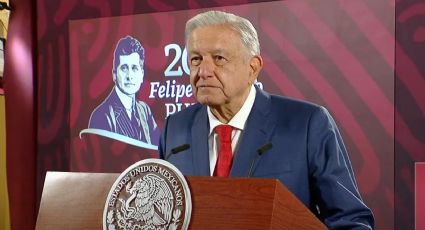 Tamales, mariachi y muchas fotos: el "pequeño convivio" con el que AMLO se despidió del gabinete de seguridad