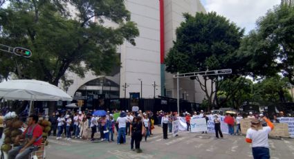 "¡Justicia independiente, derecho de la gente!", trabajadores y estudiantes contra la reforma judicial llegan al Senado