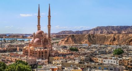 Mueren tres diplomáticos de Qatar en volcadura de un vehículo en Egipto, en el marco de la cumbre por alto al fuego en Gaza