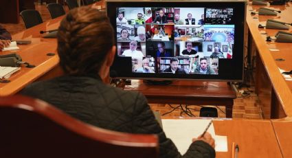 Desde su escritorio: Sheinbaum supervisa daños por las lluvias; damnificados piden ayuda