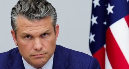 Aterriza de emergencia el avión del secretario de Defensa de EU en viaje tras reunión de la OTAN