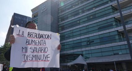 Trabajadores del SAT protestan por segundo día para exigir mejores salarios y condiciones laborales