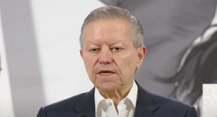 Zaldívar acusa a abogados de deudores fiscales y afectados por la reforma judicial de campaña contra la Ley de Amparo