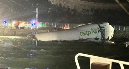 Avión de carga se accidenta contra automóvil en Hong Kong y se hunde en el mar; hay dos muertos