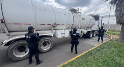 Decomisan tractocamión con 30 mil litros de hidrocarburo en Guanajuato
