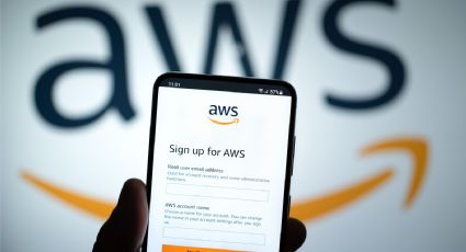 Falla global de la nube de Amazon afecta a apps como Netflix, Fortnite, Signal y Clash Royale