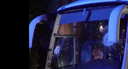 Tragedia: matan a pedradas al conductor de un autobús de aficionados de un equipo de basquetbol