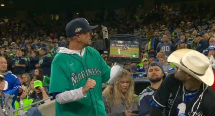 La afición de Seattle lamenta que los Mariners no llegaron a la Serie Mundial en pleno partido de los Seahawks de la NFL