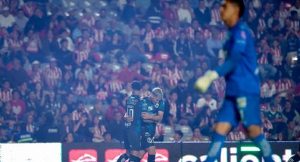 Chivas vuelve al camino del mal: Cae en su visita al Querétaro con gol de vestidor y no puede sumar su quinta victoria consecutiva