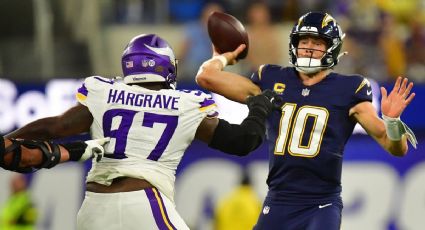El quarterback Justin Herbert lanza tres pases de anotación en la holgada victoria de Chargers ante Vikings en el inicio de la Semana 8 de la NFL