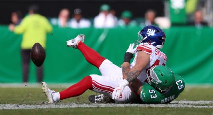 ¡Le quedó colgando el pie! Cam Skattebo, corredor de Giants, sufre escalofriante fractura de tobillo