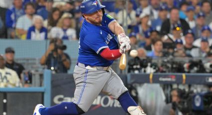 ¡Capitán imparable! Alejandro Kirk aumenta su marca histórica como mexicano al conectar su segundo cuadrangular en la Serie Mundial