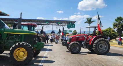 Agricultores bloquean ocho puntos carreteros en Michoacán ante falta de acuerdo con el gobierno federal