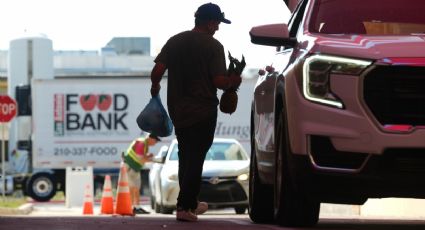 Demandan 25 estados a la administración de Trump para evitar suspensión de ayuda alimentaria por el cierre de gobierno