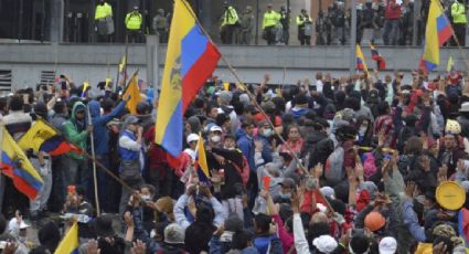 Declaran estado de excepción en 10 provincias de Ecuador tras protestas por alza en precio del diésel