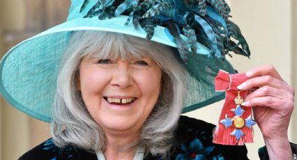Muere Jilly Cooper, escritora de novelas románticas y satíricas sobre la aristocracia británica
