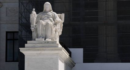 Corte Suprema de EU rechaza revisar el caso de Ghislaine Maxwell, condenada a 20 años de prisión por tráfico sexual de menores