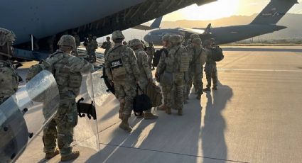 Llegan a Chicago un centenar de soldados de la Guardia Nacional de Texas