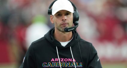 Cardinals multan con 100 mil dólares a su entrenador tras altercado con el corredor Emari Demercado, quien arruinó un touchdown de forma inverosímil
