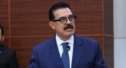 Carlos Lomelí, senador de Morena, defiende los millonarios contratos entregados a su emporio farmacéutico: no hubo favoritismo