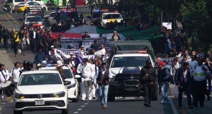 "Somos juzgadores, no limosneros": exjueces y exmagistrados bloquean Insurgentes por falta de pagos