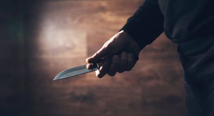 Policía de París dispara contra sujeto armado con un cuchillo en estación de trenes