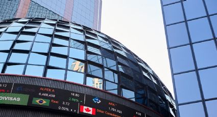 El peso y la Bolsa Mexicana de Valores retroceden ante menores expectativas de la Fed